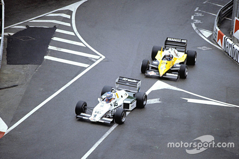 Keke Rosberg, Williams leads Alain Prost, Renault F1 Team