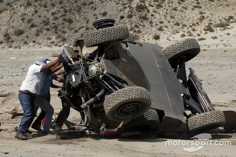 #314 Peugeot: Sèbastien Loeb, Daniel Elena after their crash