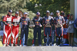 Podium wagens: Stéphane Peterhansel, Jean-Paul Cottret, tweede Nasser Al-Attiyah en Matthieu Baumel,