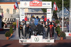 Podio: i vincitori Sébastien Ogier, Julien Ingrassia, Volkswagen Motorsport, secondi Andreas Mikkelsen, Anders Jäger, Volkswagen Motorsport, terzi Thierry Neuville, Nicolas Gilsoul, Hyundai Motorsport