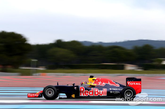 Daniil Kvyat, Red Bull Racing RB11