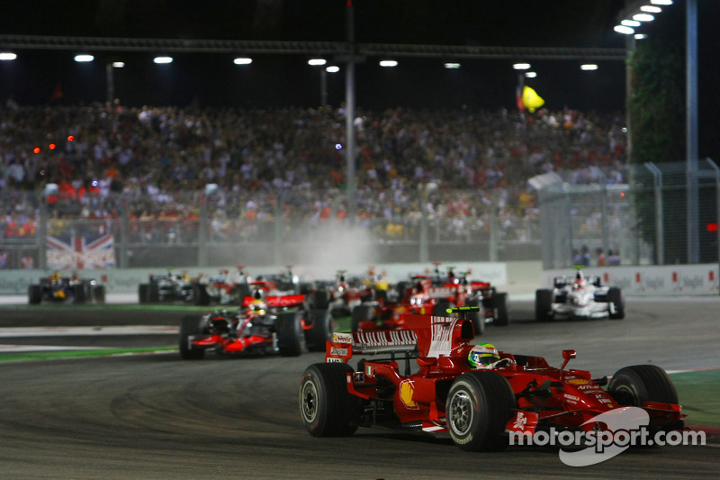 Start: Felipe Massa, Scuderia Ferrari, F2008, führt