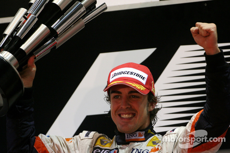 Podium: Sieger Fernando Alonso