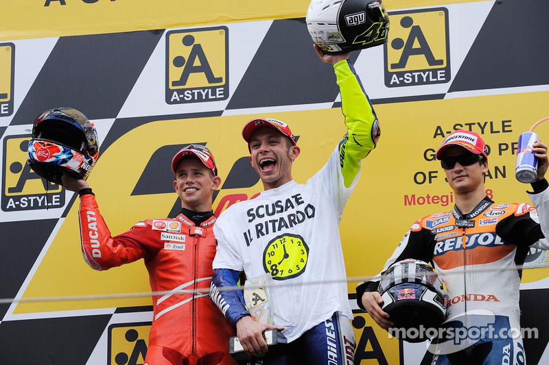 Podium: Sieger und Weltmeister Valentino Rossi, 2. Casey Stoner, 3. Dani Pedrosa