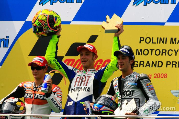 Podio: 1º Valentino Rossi, 2º Dani Pedrosa, 3º Andrea Dovizioso