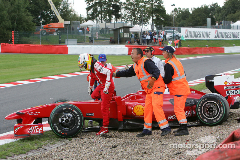 Luca Badoer, Test Pilotu, Scuderia Ferrari, kazaed qualifying