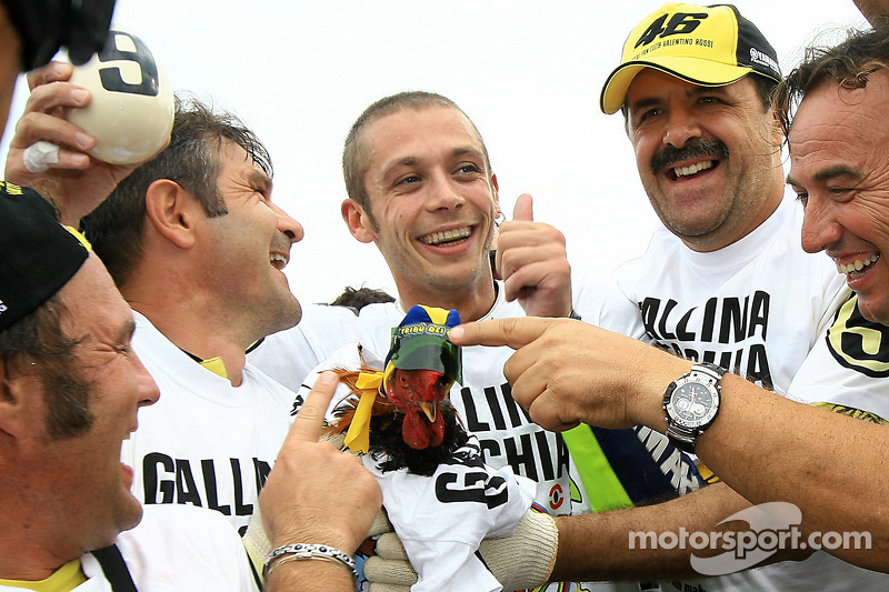 2009 MotoGP champion Valentino Rossi, Fiat Yamaha Team celebrates