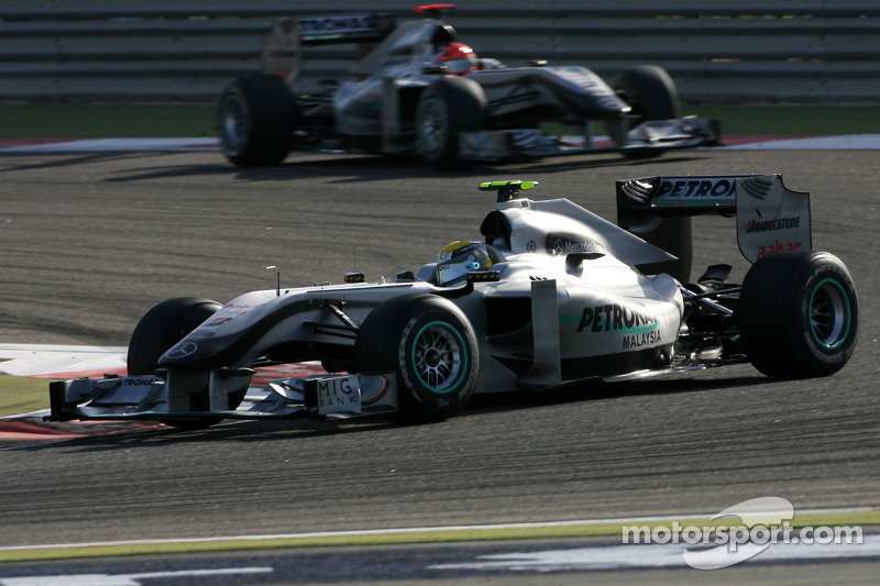 Nico Rosberg, Mercedes GP, und Michael Schumacher, Mercedes GP