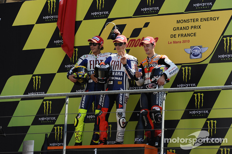 Podium : le vainqueur Jorge Lorenzo, Fiat Yamaha Team, deuxième place pour Valentino Rossi, Fiat Yamaha Team, troisième place pour Dani Pedrosa, Repsol Honda Team