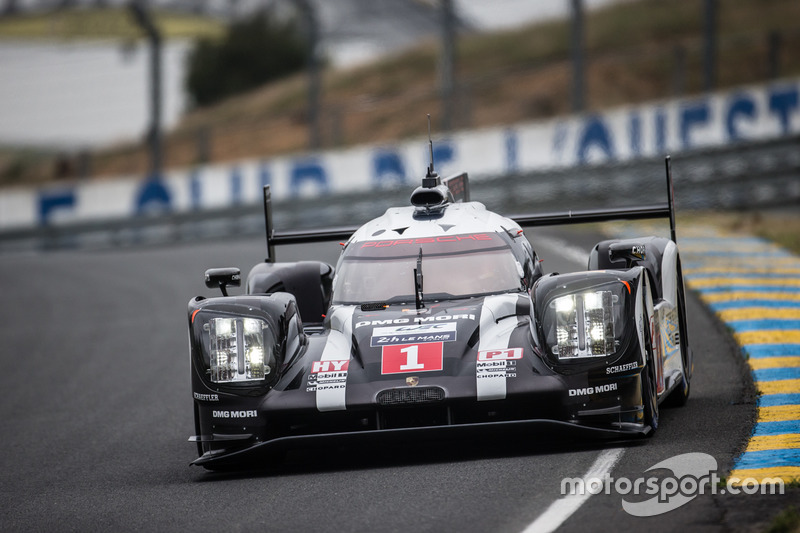 #1 Porsche Team - LMP1