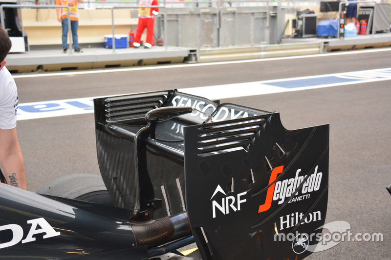 McLaren: Heckflügel