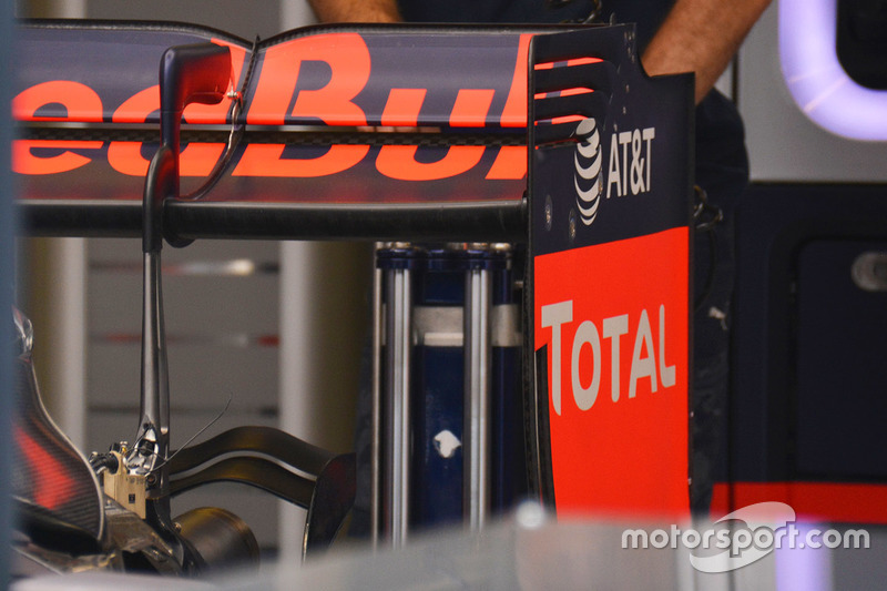 Red Bull Racing RB12: Monkey-Seat